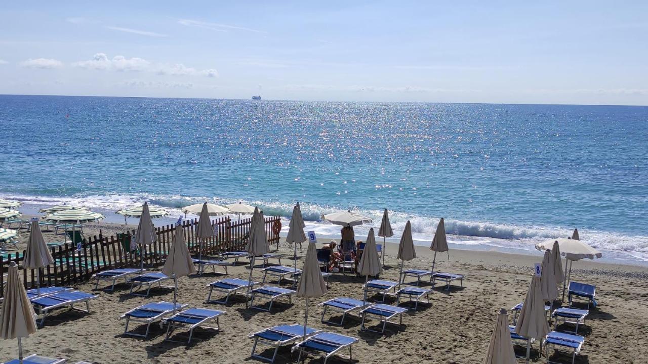 Miriamare Appartement Albissola Marina Buitenkant foto